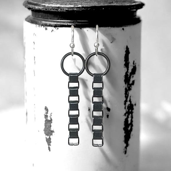 5 For $25💫Alternative Biker Black Chain Links Dangles Earrings - Picture 1 of 6
